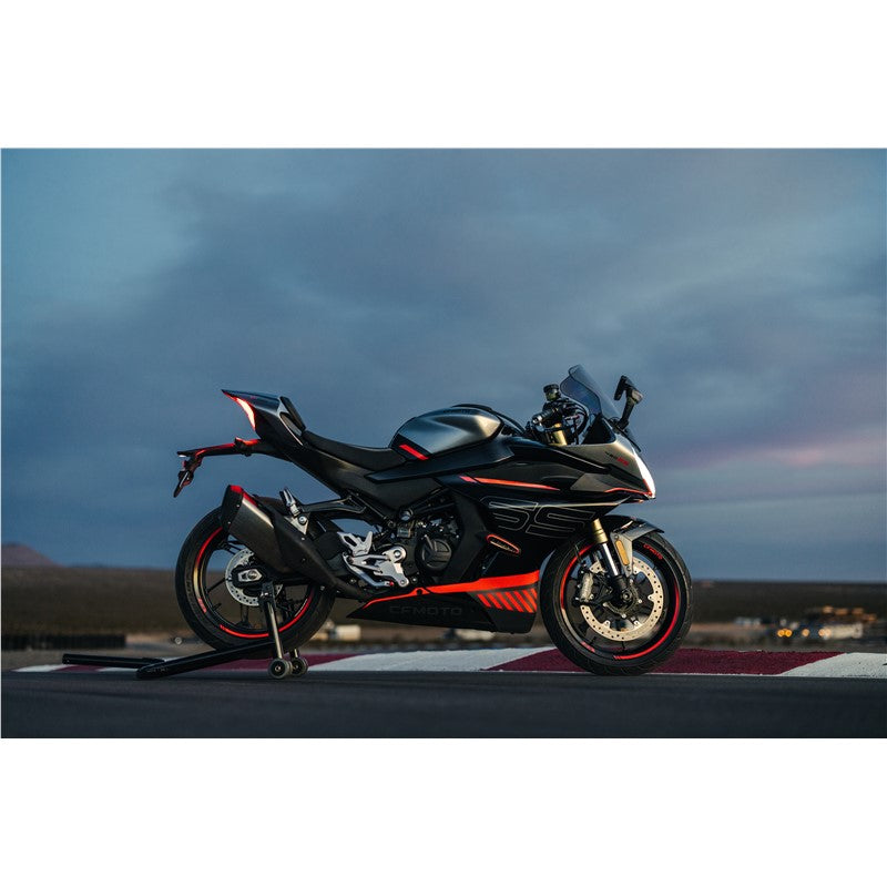 CFMOTO Tinted Windshield, Tall – 6AQV-801010-1000 product image 3