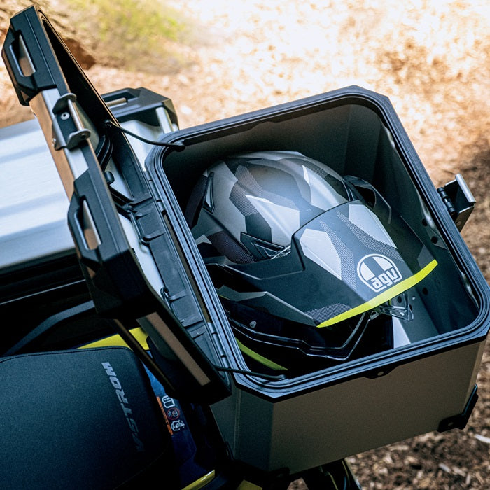 Suzuki 38 Liter Top Case, Silver product image 5