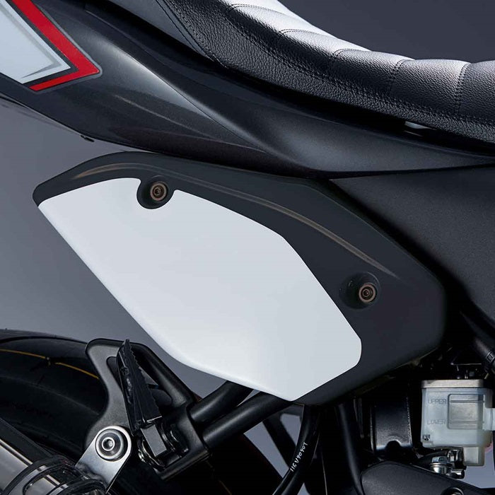 Suzuki Frame Cover Kit, Black – Suzuki item 99000-990U0-003